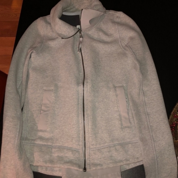 Lululemon Jacket - Picture 2 of 6